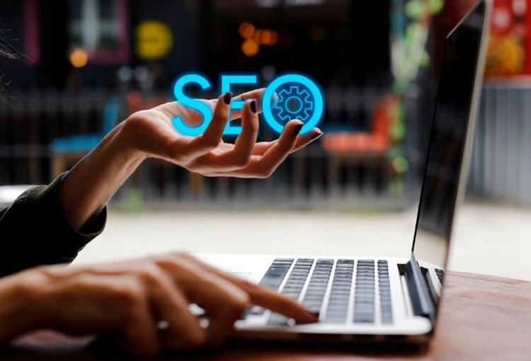 Dikili Web Site Tasarımcı